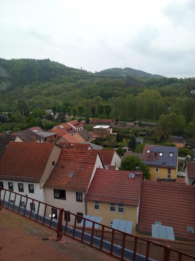 Kleine Ferienwohnung Am Kahlaer Markt Kahla  外观 照片